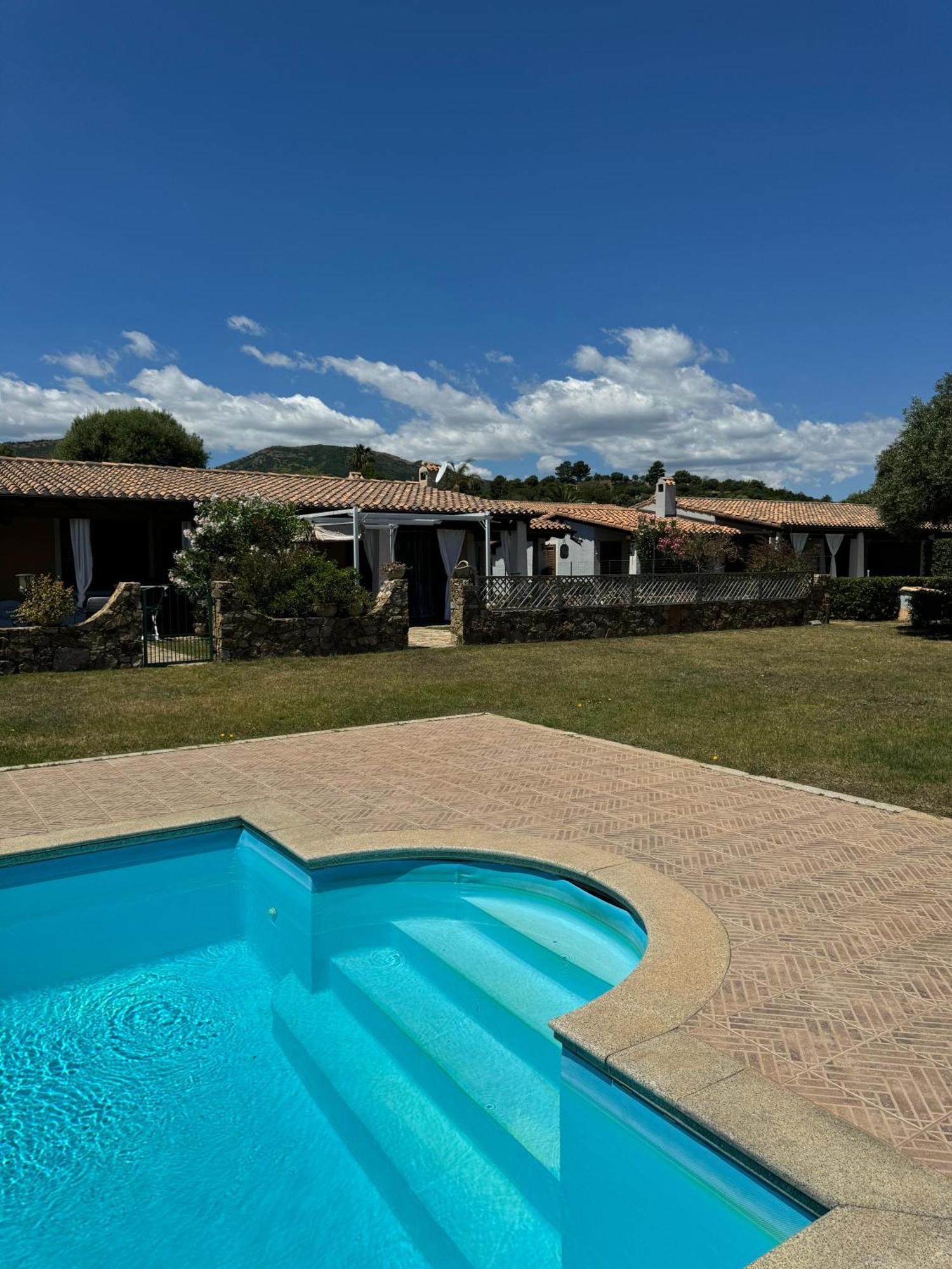 Casa Vacanze Con Piscina E Vista Mare Esclusiva Per Coppie E Famiglie, Relax E Tranquillita Tertenìa 外观 照片