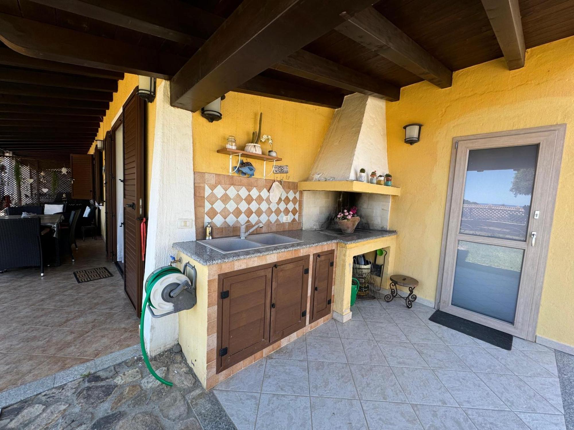 Casa Vacanze Con Piscina E Vista Mare Esclusiva Per Coppie E Famiglie, Relax E Tranquillita Tertenìa 外观 照片