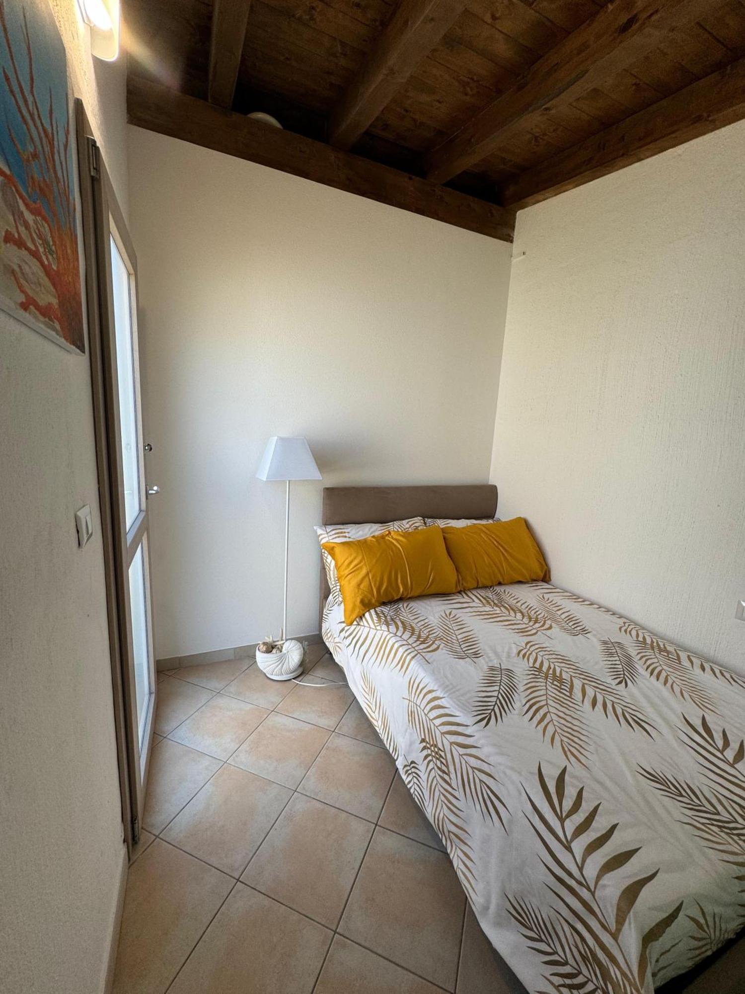 Casa Vacanze Con Piscina E Vista Mare Esclusiva Per Coppie E Famiglie, Relax E Tranquillita Tertenìa 外观 照片