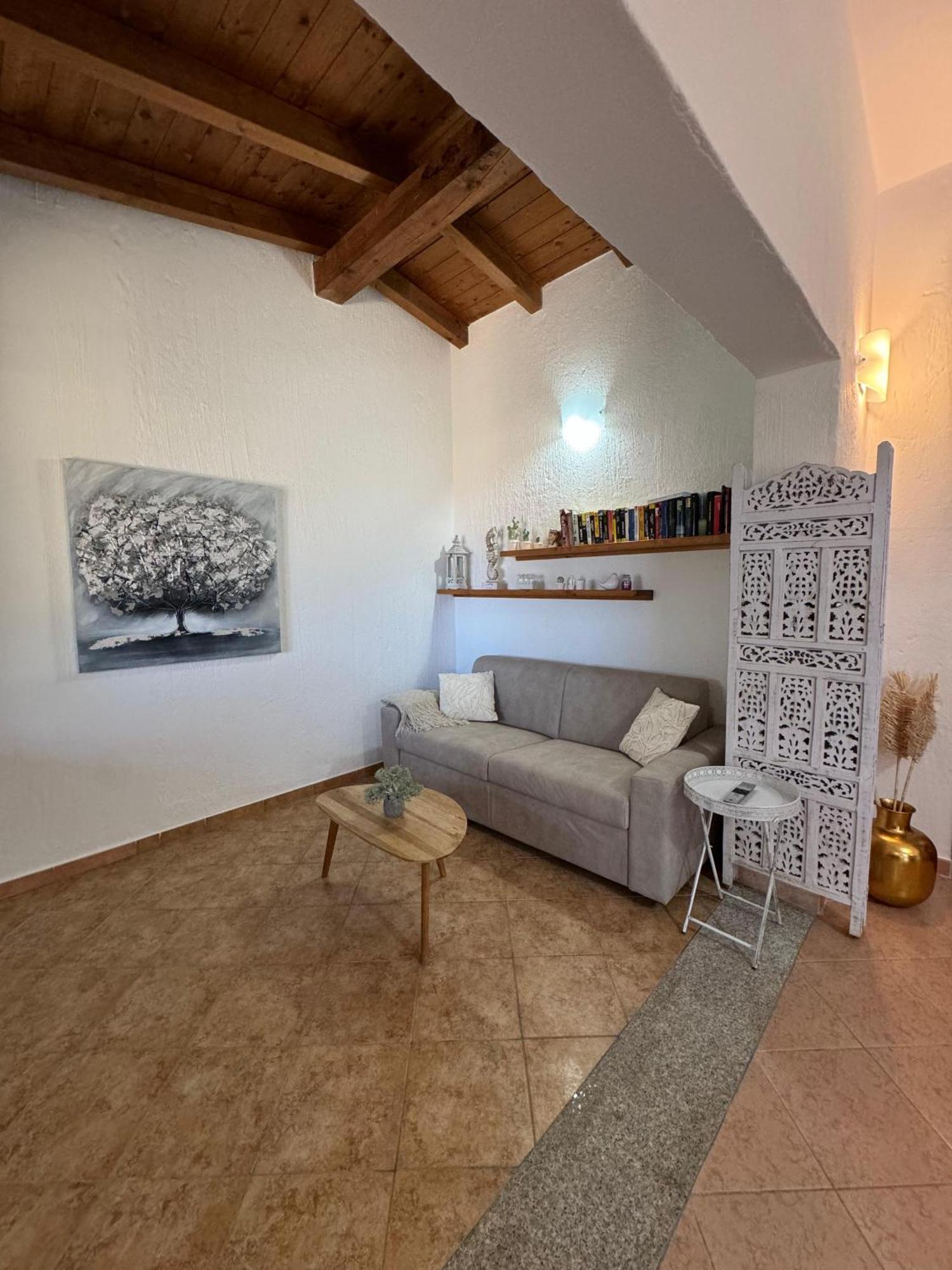 Casa Vacanze Con Piscina E Vista Mare Esclusiva Per Coppie E Famiglie, Relax E Tranquillita Tertenìa 外观 照片