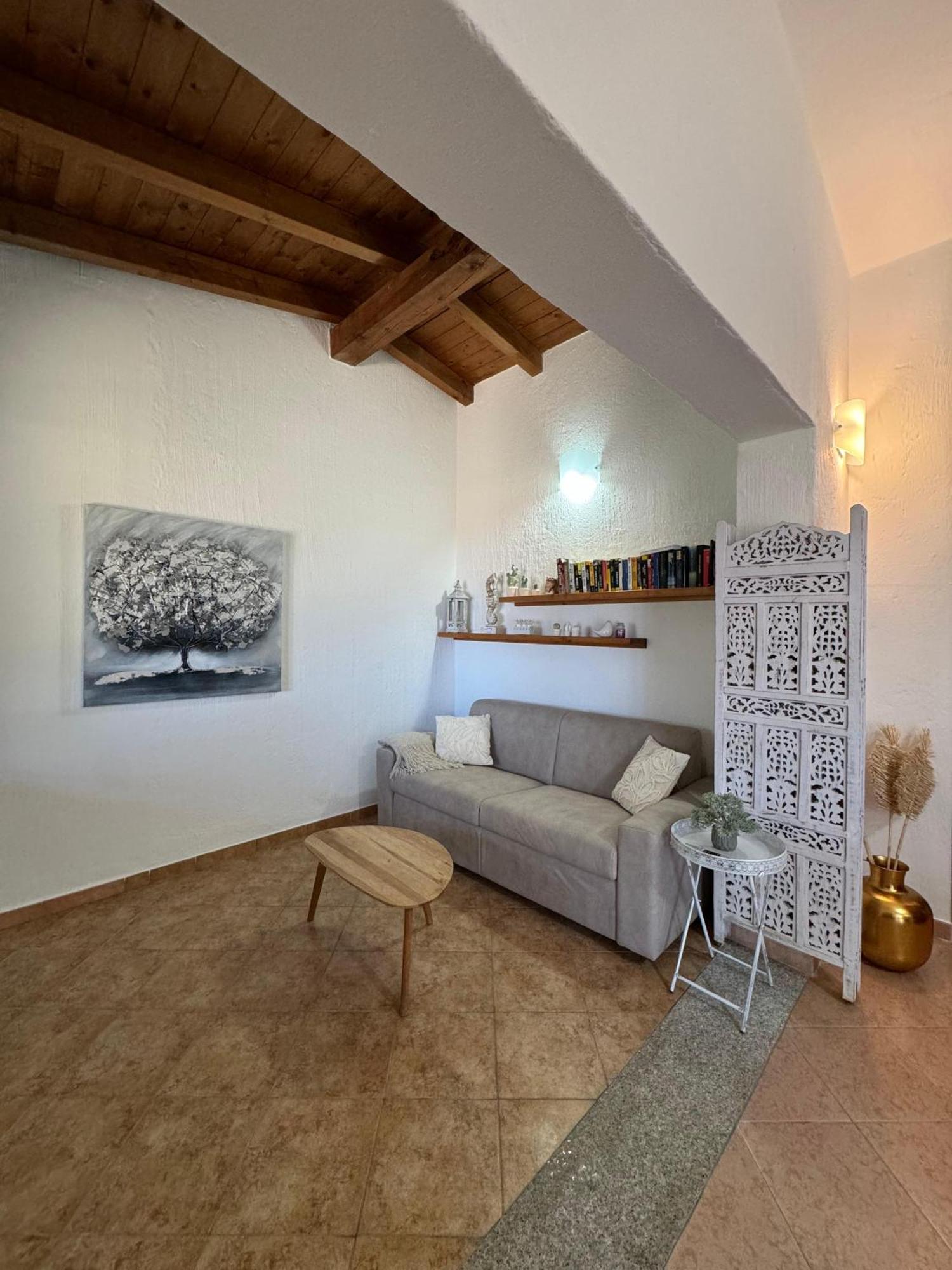 Casa Vacanze Con Piscina E Vista Mare Esclusiva Per Coppie E Famiglie, Relax E Tranquillita Tertenìa 外观 照片