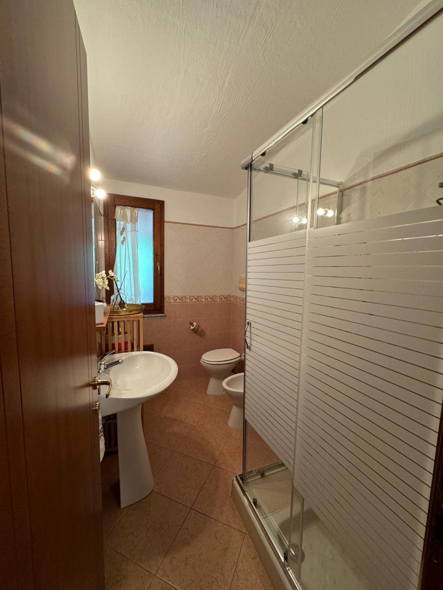 Casa Vacanze Con Piscina E Vista Mare Esclusiva Per Coppie E Famiglie, Relax E Tranquillita Tertenìa 外观 照片