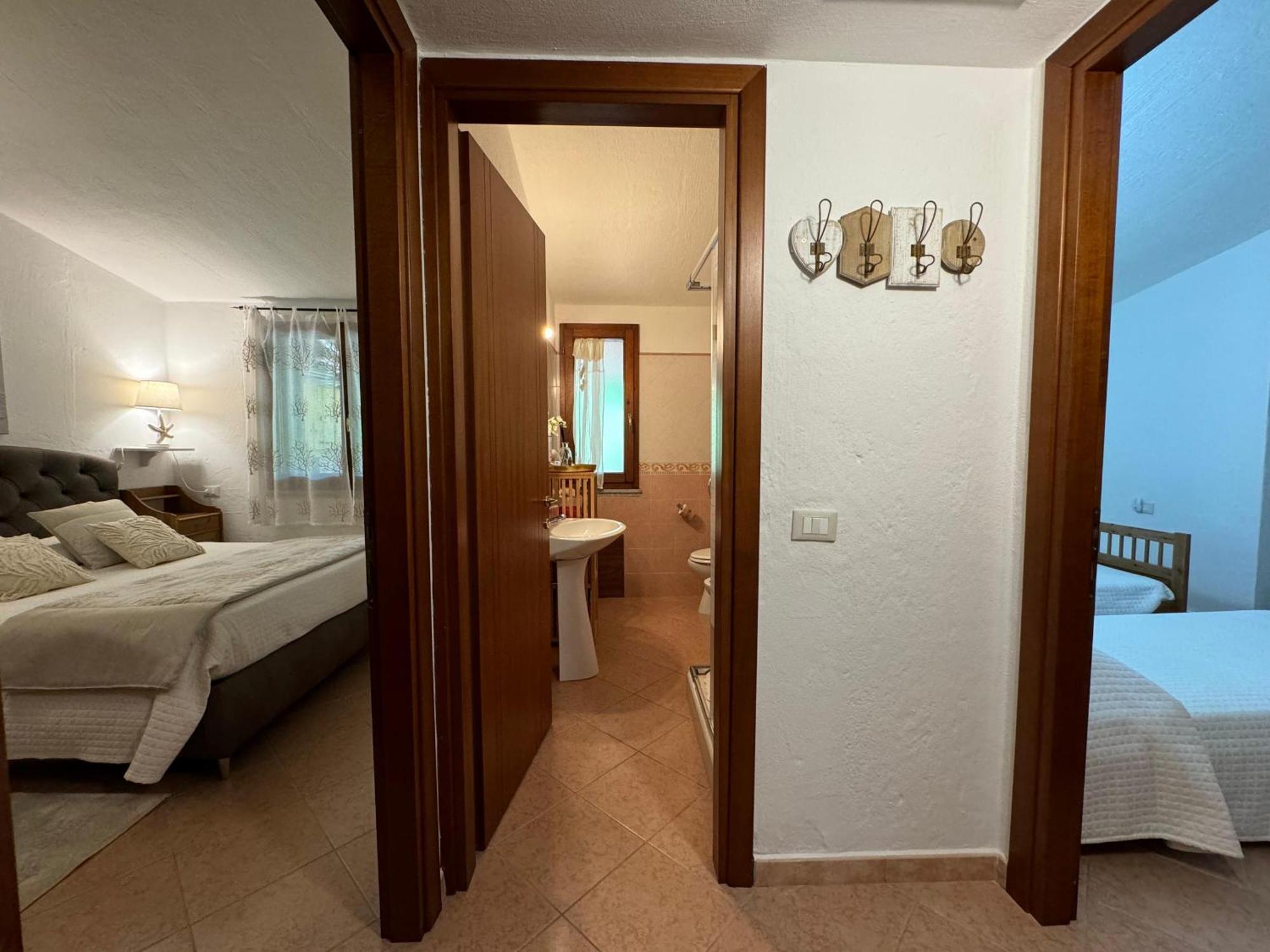 Casa Vacanze Con Piscina E Vista Mare Esclusiva Per Coppie E Famiglie, Relax E Tranquillita Tertenìa 外观 照片