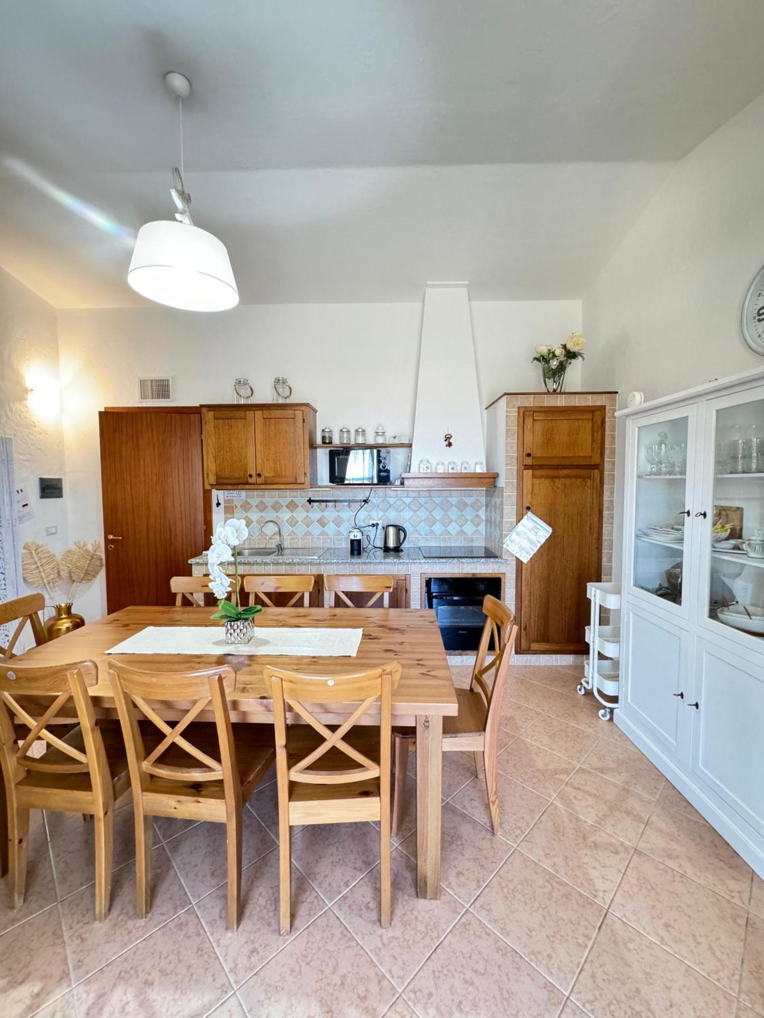 Casa Vacanze Con Piscina E Vista Mare Esclusiva Per Coppie E Famiglie, Relax E Tranquillita Tertenìa 外观 照片