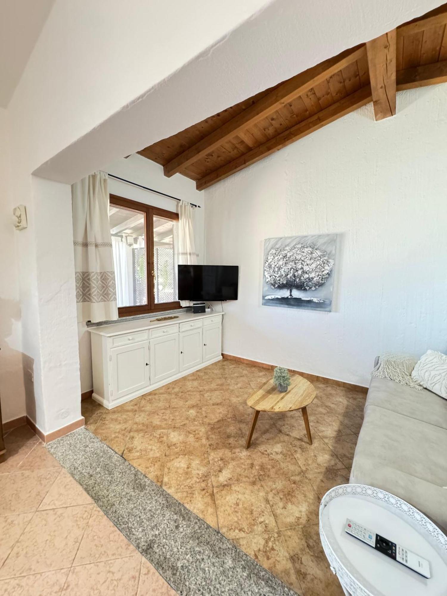 Casa Vacanze Con Piscina E Vista Mare Esclusiva Per Coppie E Famiglie, Relax E Tranquillita Tertenìa 外观 照片